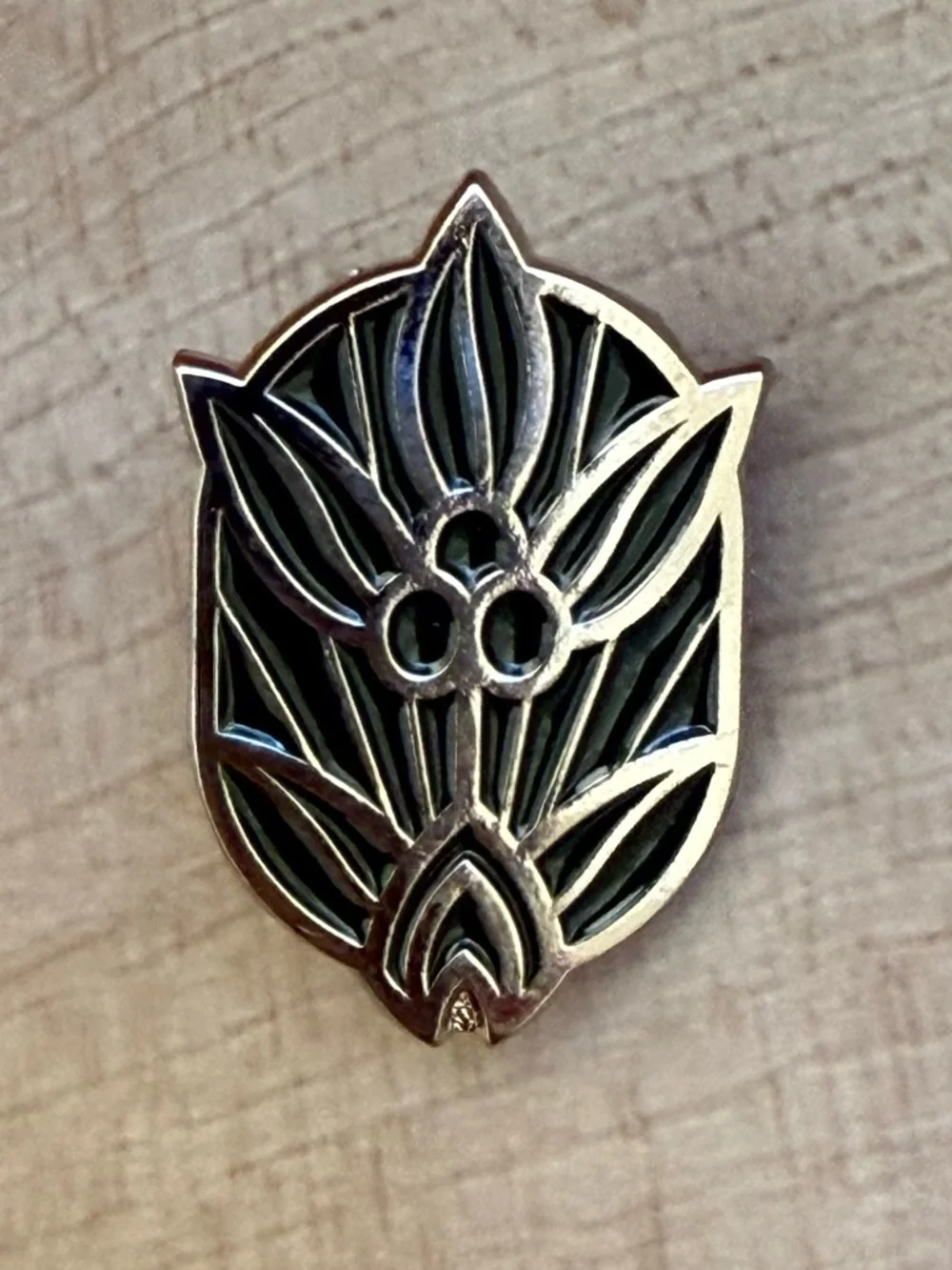🔶 {4/$12} Current Crop Roasting Shop New Orleans Coffee Pin